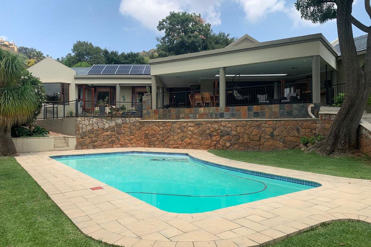 Beautiful Sun-Filled Family Home in Peaceful Bagley Terrace - Photo 3