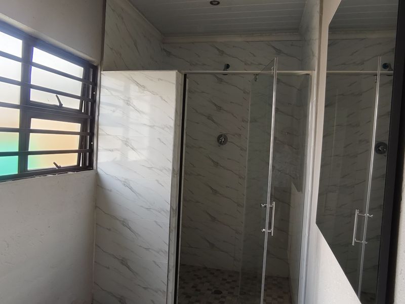 Fully Furnished Flat To Rent - Photo 8