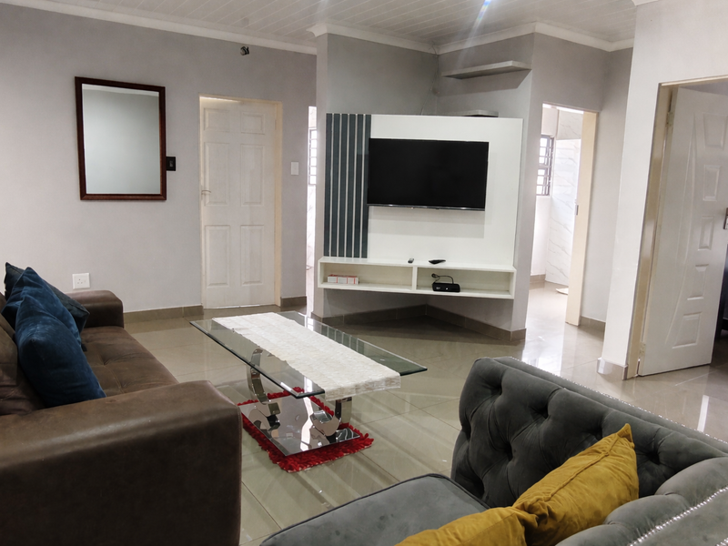Fully Furnished Flat To Rent - Photo 2