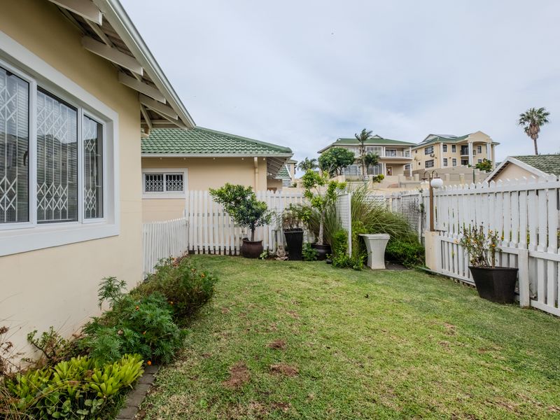 Stepless simplex in sought after Broadlands - Photo 4