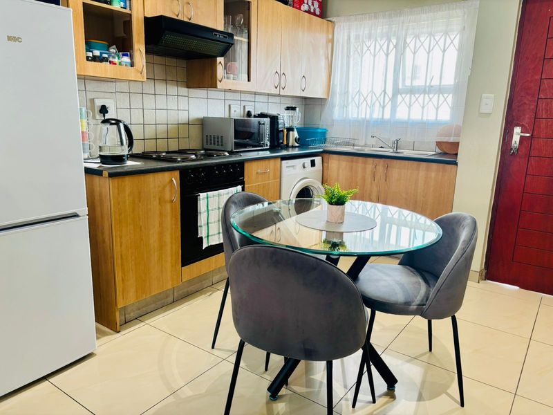 2 Bedroom Apartment in Ferndale – Priced at R649 000 - Photo 4