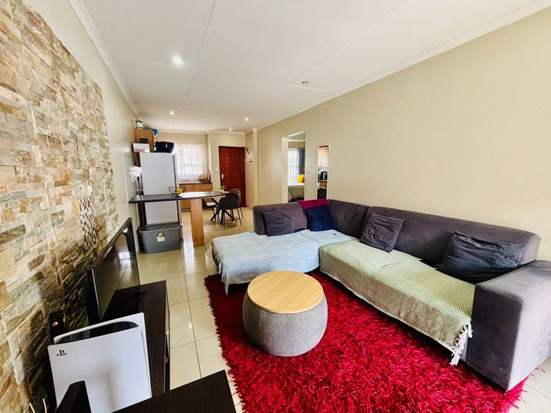 2 Bedroom Apartment in Ferndale – Priced at R649 000 - Photo 9