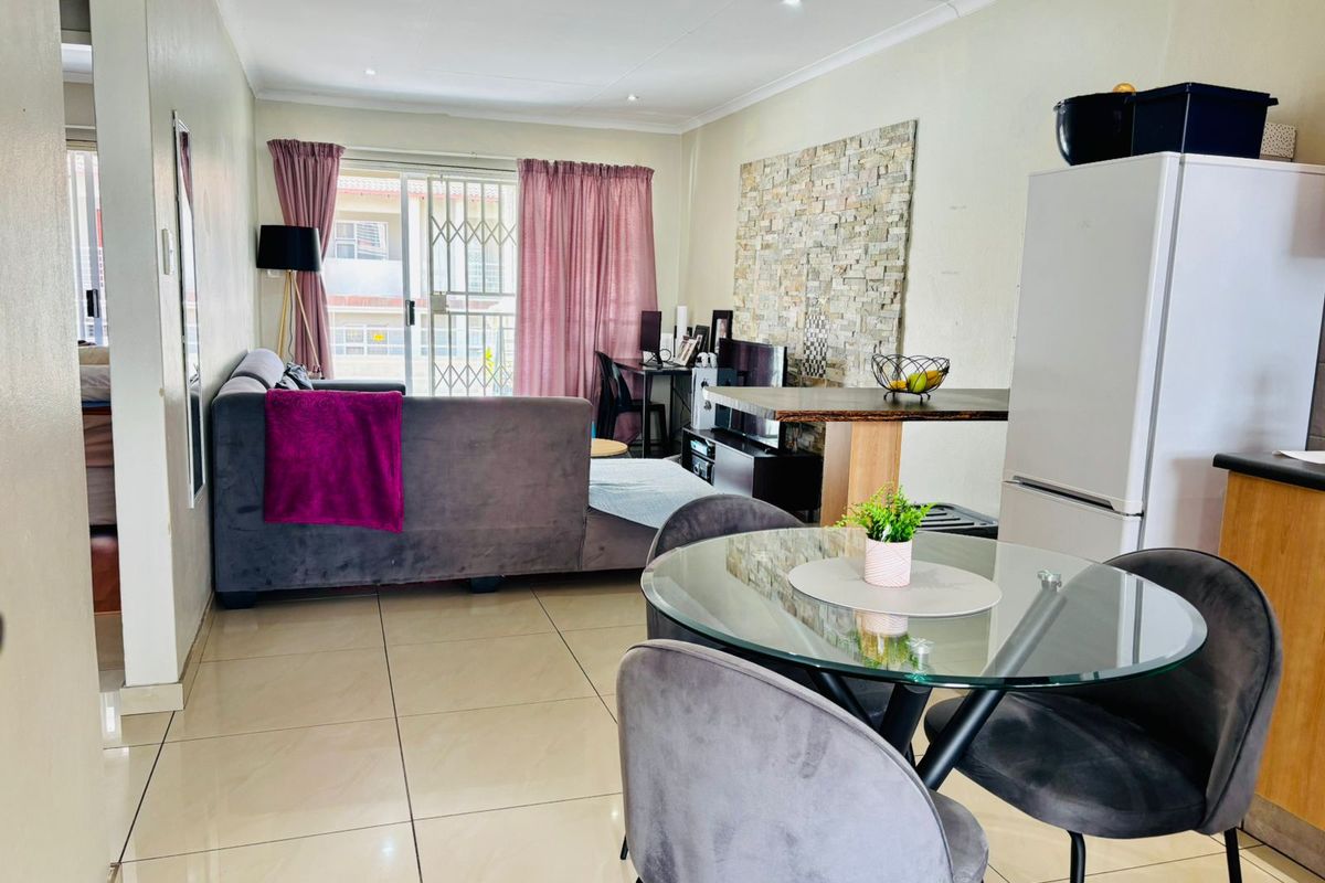 2 Bedroom Apartment in Ferndale – Priced at R649 000 - Photo 2