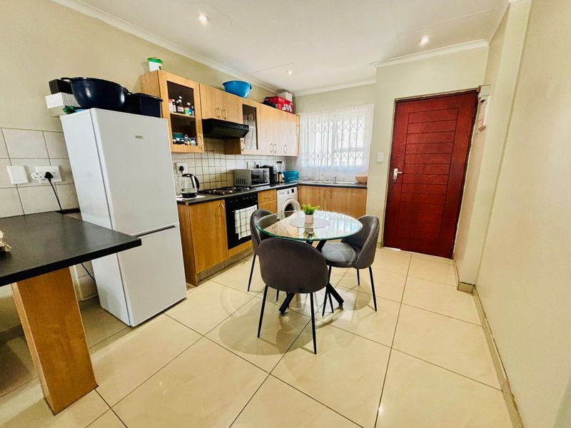 2 Bedroom Apartment in Ferndale – Priced at R649 000 - Photo 3