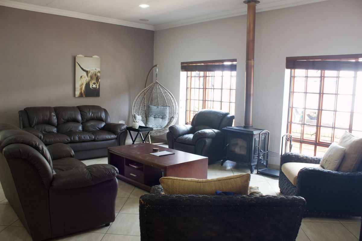 Modern 3 Bedroom house in Edleen - Photo 3