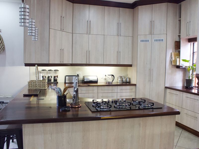 Modern 3 Bedroom house in Edleen - Photo 6