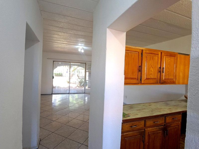 2 Bedroom Apartment for Sale in Florida – Ideal for First-Time Buyers or Investors! - Photo 3