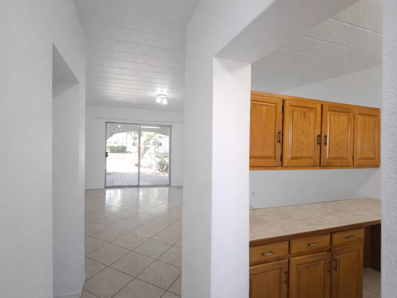 2 Bedroom Apartment for Sale in Florida – Ideal for First-Time Buyers or Investors! - Photo 4