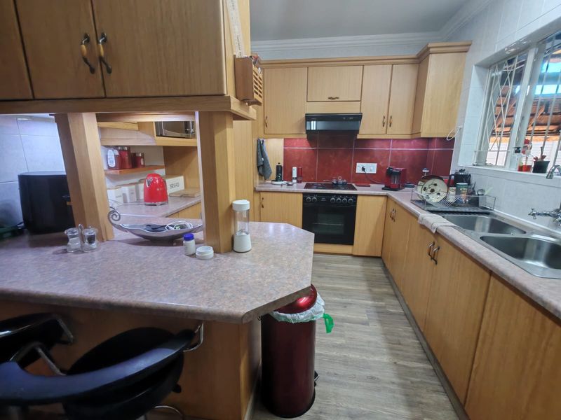 3 Bedroom House for Sale in Vaalpark - Photo 5