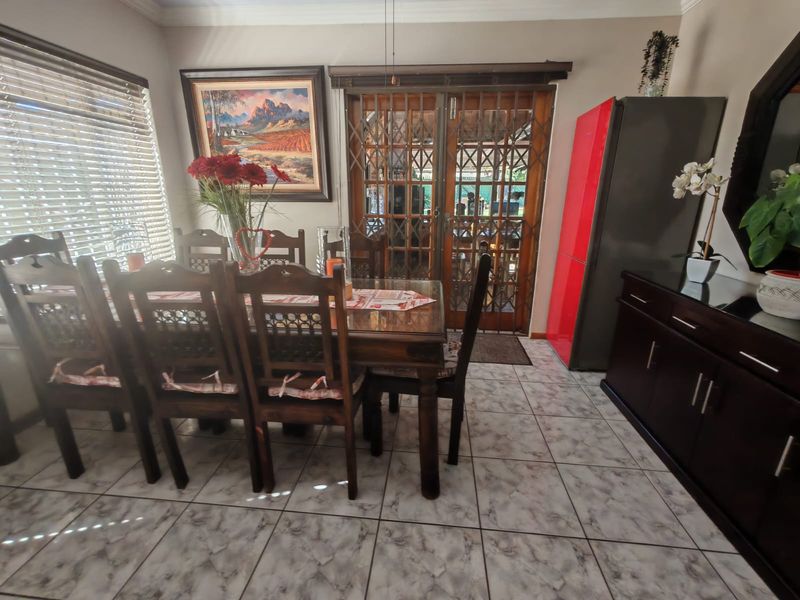 3 Bedroom House for Sale in Vaalpark - Photo 7