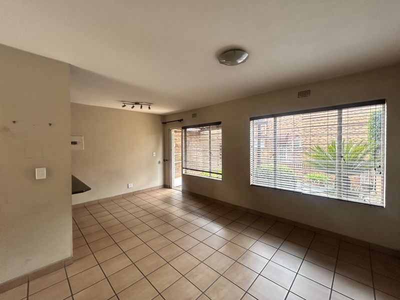 Pet friendly 2-bedroom duplex unit to rent! - Photo 6