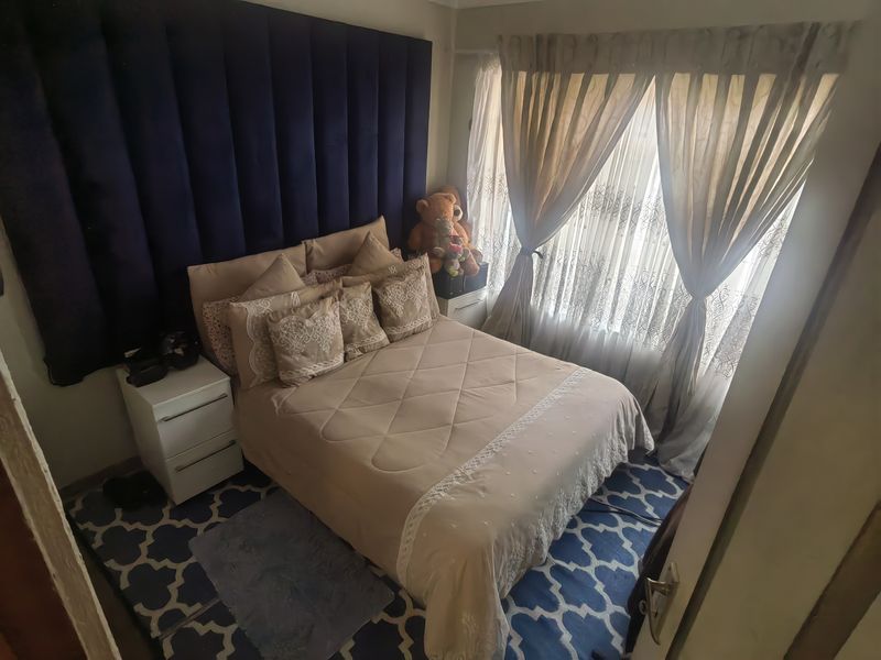 Beautiful newly renovated 3 bed with flatlet - Photo 10