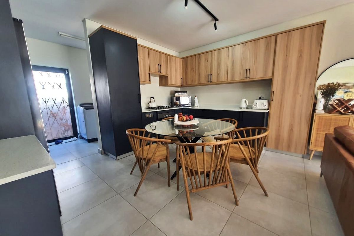 Modern 3-Bedroom Home in Secure Country Estate - Photo 5