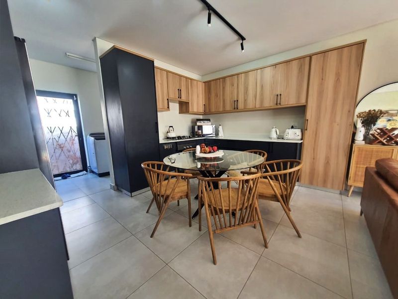 Modern 3-Bedroom Home in Secure Country Estate - Photo 5