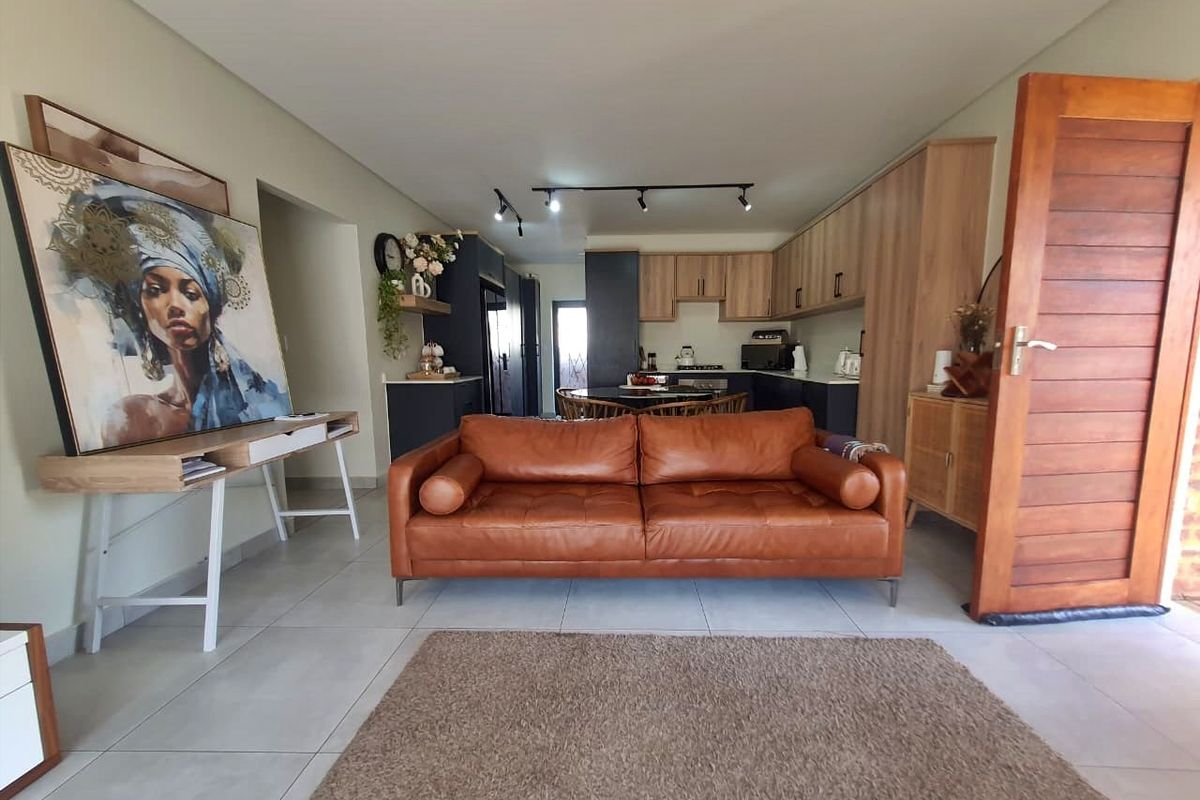 Modern 3-Bedroom Home in Secure Country Estate - Photo 4