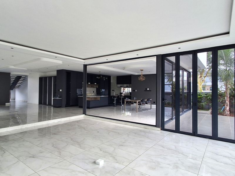 Stunning 6-bedroom home for sale in The Islands Estates, Hartbeespoort—luxury living awaits! - Photo 9