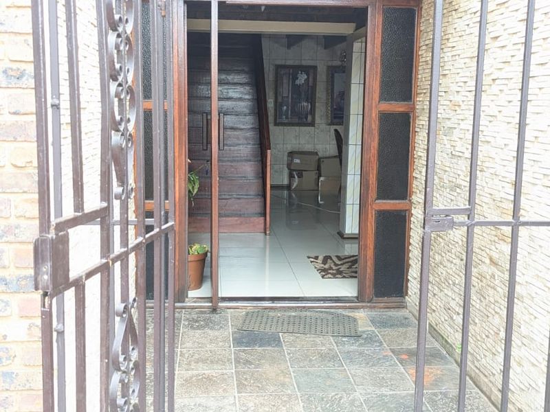 Freehold Rental Monthly In Vereeniging - Photo 4