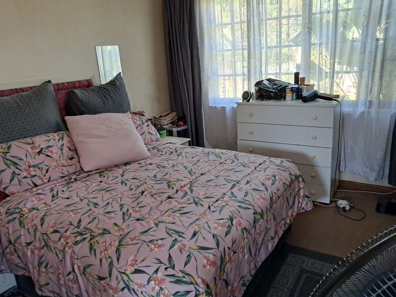 Modern Family Living in Sought-After Hayfields with Pool & Entertainment Area - Photo 9