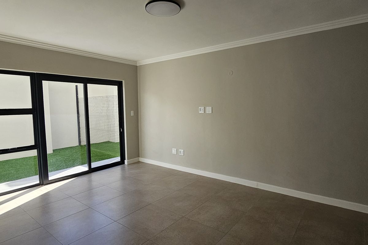 1-Bedroom Apartment Within Walking Distance of All Amenities - Photo 5