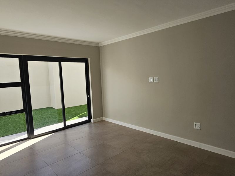 1-Bedroom Apartment Within Walking Distance of All Amenities - Photo 6