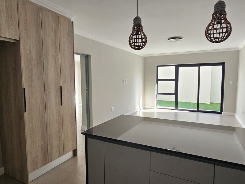 1-Bedroom Apartment Within Walking Distance of All Amenities - Photo 3
