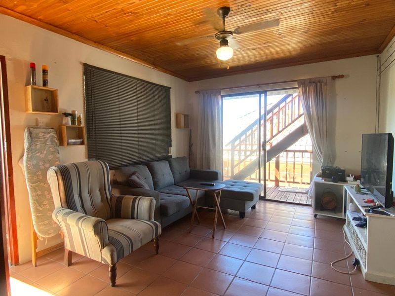 Secure Coastal Living – 3 Bedroom Home in Gated Estate - Photo 6