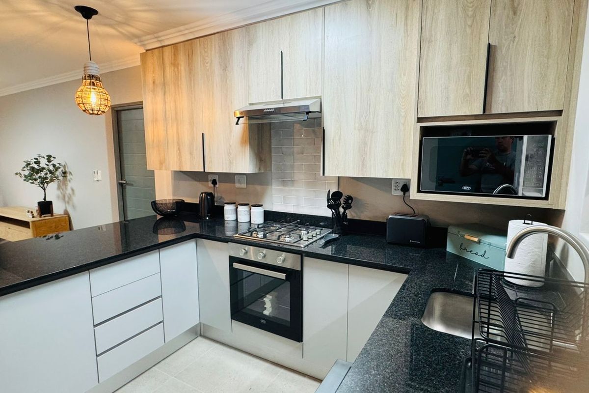 2-Bedroom Apartment Within Walking Distance of All Amenities - Photo 2