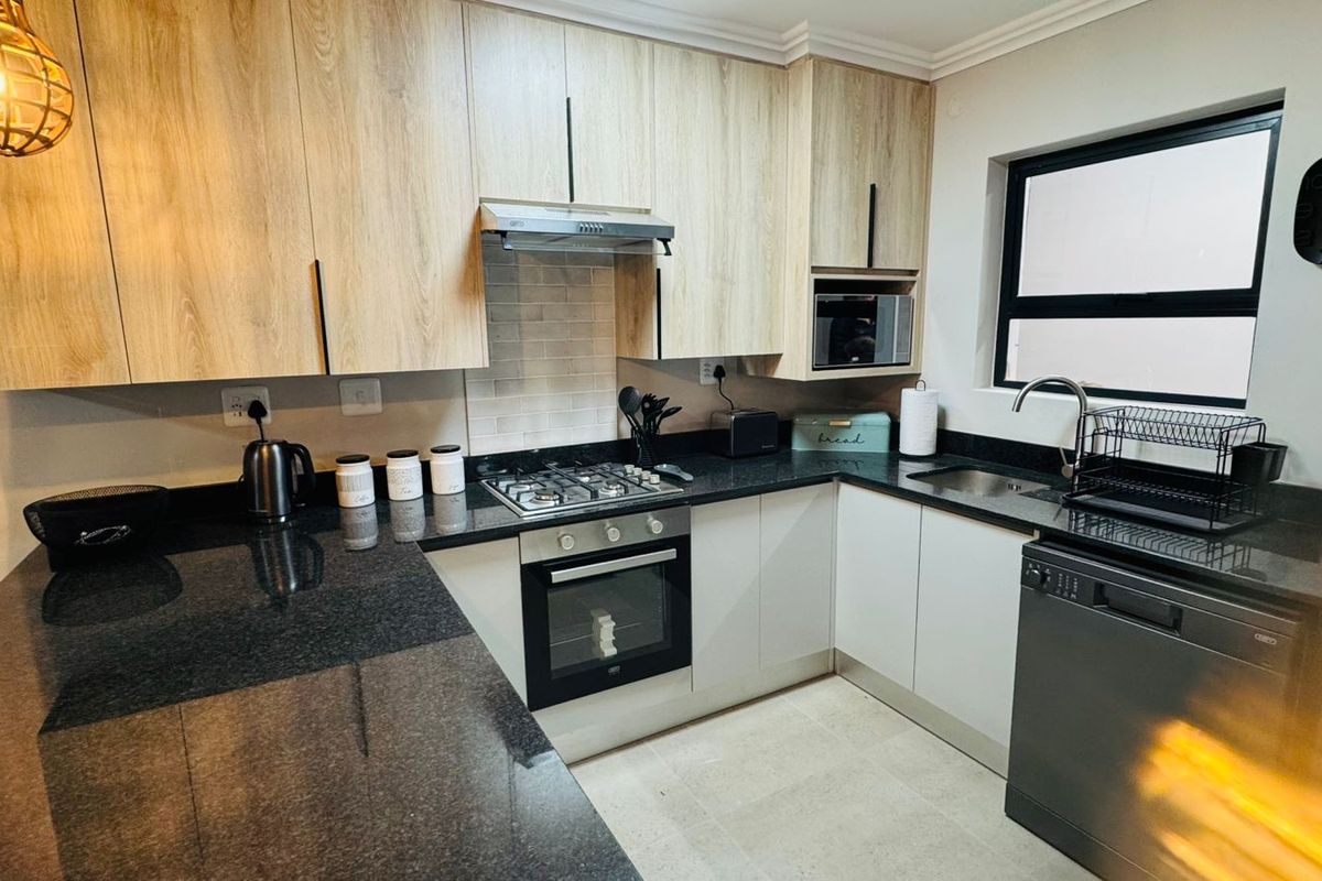 2-Bedroom Apartment Within Walking Distance of All Amenities - Photo 3