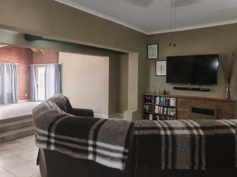 Big And Spacious - Photo 5