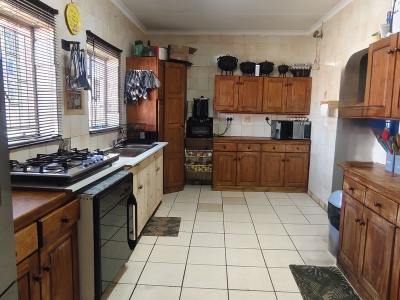 Big And Spacious - Photo 7