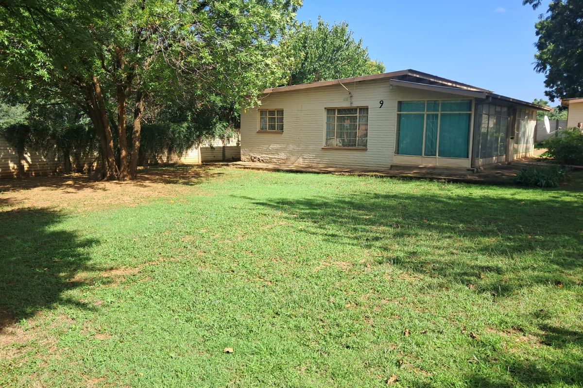 Charming property for sale in Ventersdorp - Photo 3