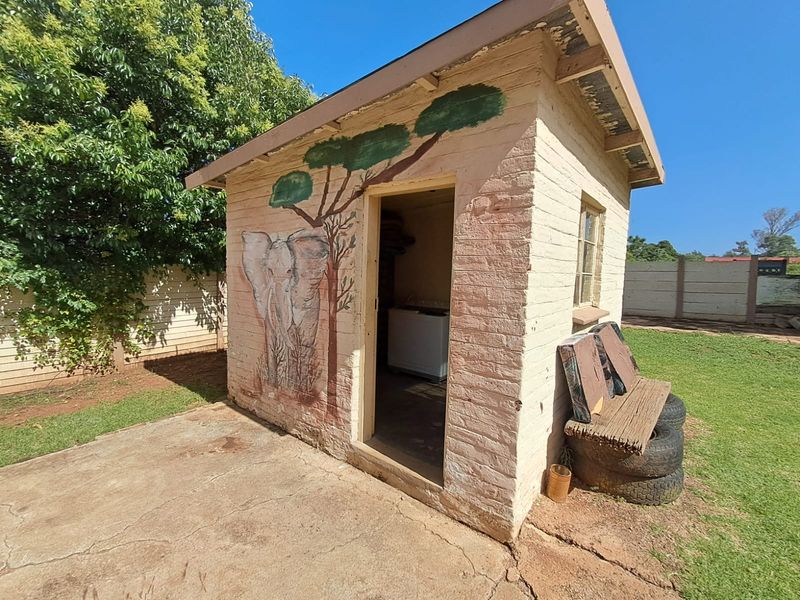 Charming property for sale in Ventersdorp - Photo 2