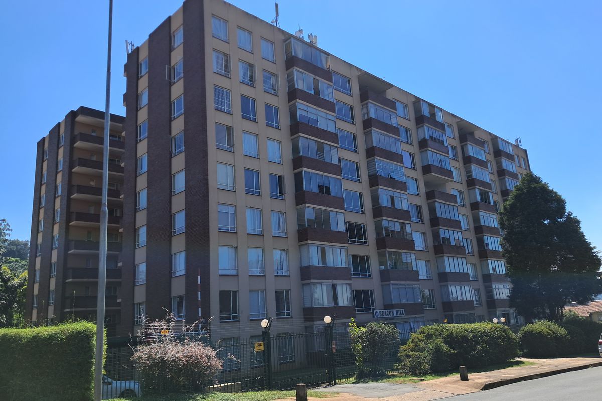 Spacious 3 Bedroom Apartment in Popular Beacon Hill, Clarendon - Photo 2