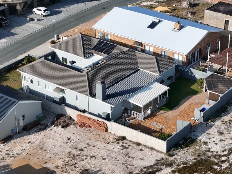 Beautiful Home in Oceanview Heights - Photo 5