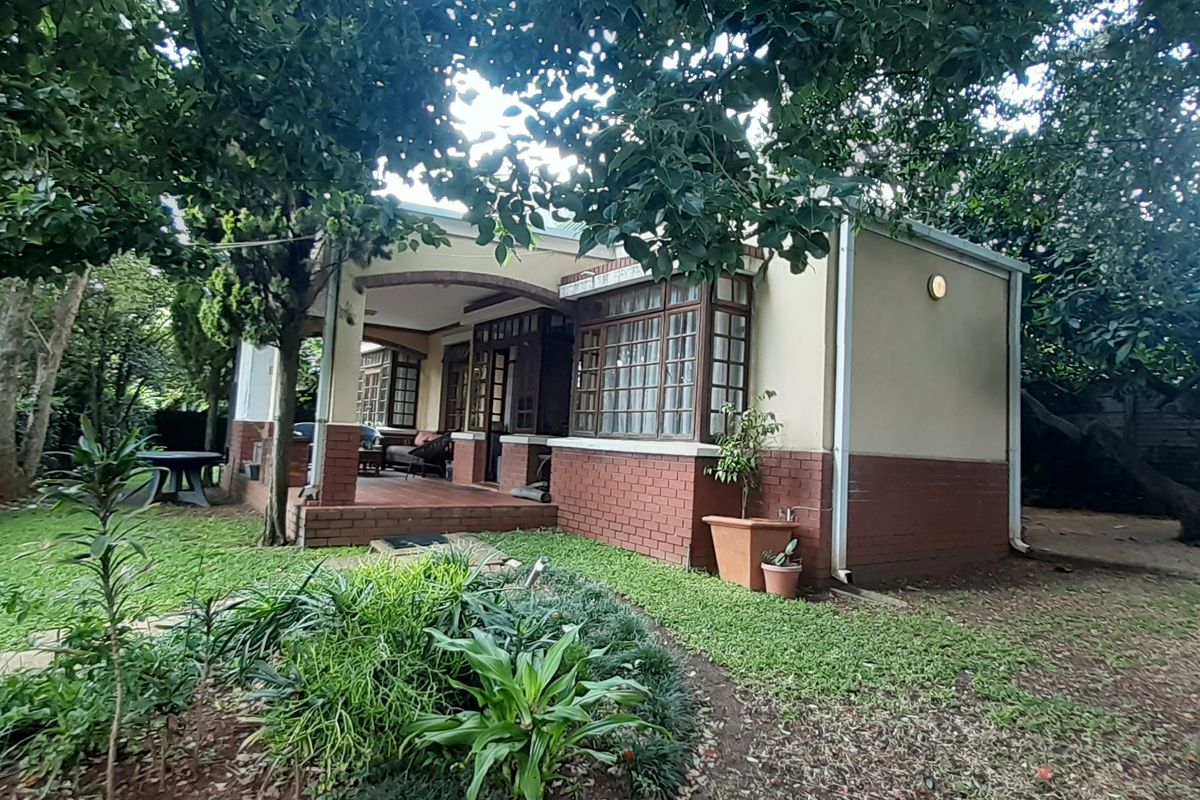 Location ... Location ... Location is Groenkloof - Sole Mandate - Photo 4