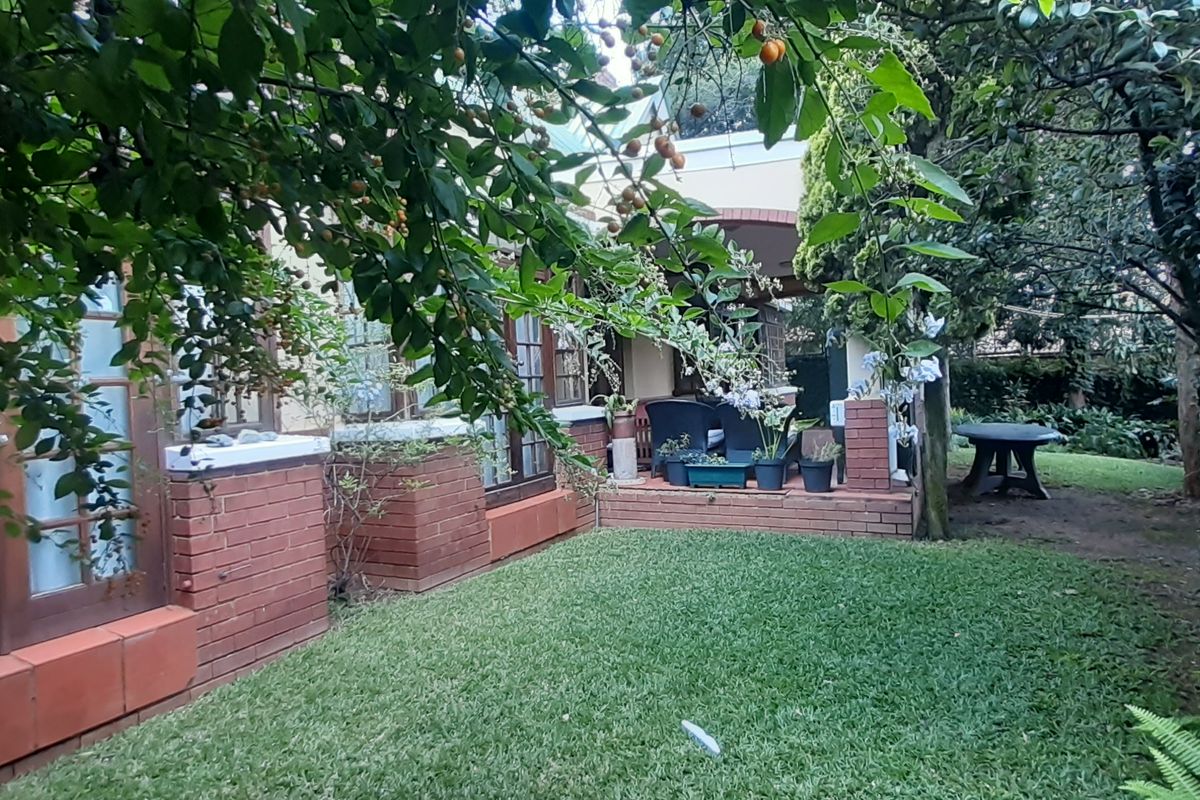 Location ... Location ... Location is Groenkloof - Sole Mandate - Photo 3