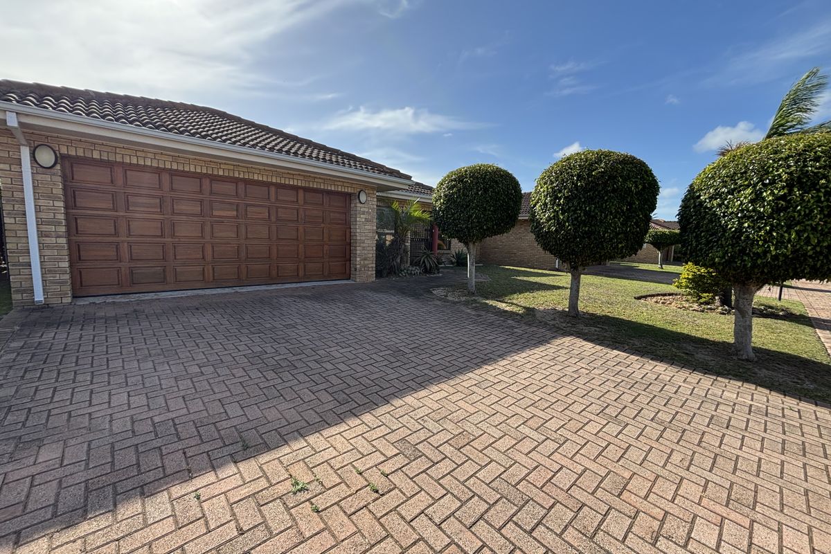 Furnished 3-Bedroom Townhouse in Summerstrand – Perfect for Corporate Rental - Photo 4