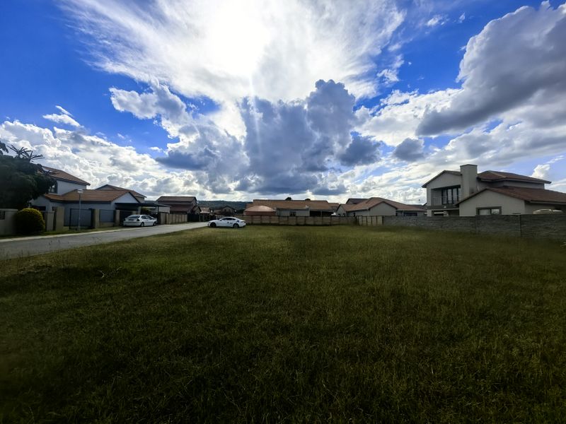 Build Your Dream Home in Prestigious Estate - Photo 1