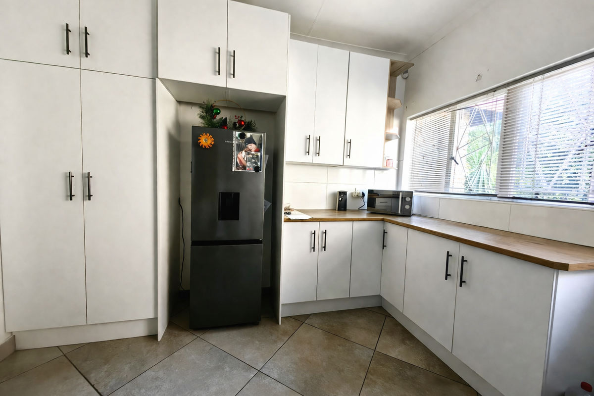 Space, Value & Income Potential – This One Won’t Last! - Photo 4