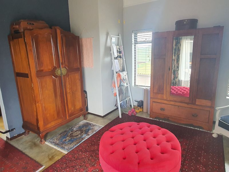 Character, Space & Views in Mossel Bay - Photo 8