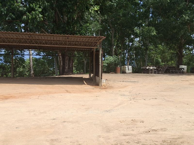 Charming 2 ha farm in Highlands White River —perfect property with lots of potential. - Photo 2