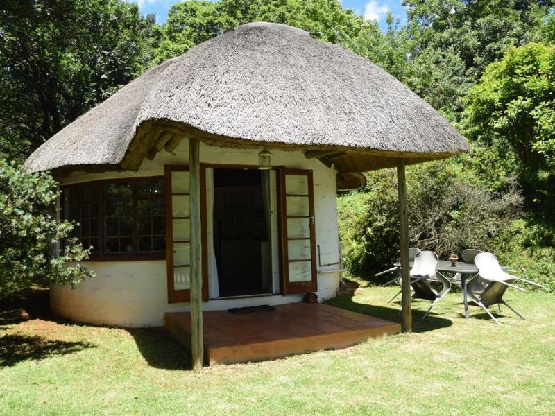 1 Bedroom Thatched Cottage in Winterskloof - Photo 2