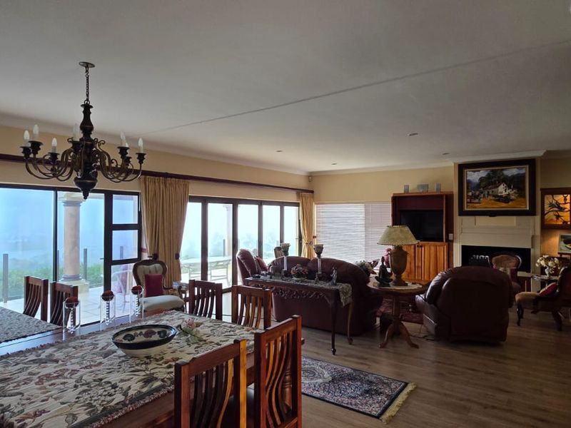 This well-located home offers comfort, tranquility, and scenic surroundings right from your bedroom - Photo 8