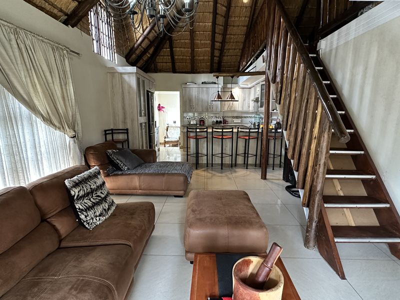 This Neat, Cosy Family Home Is a Holiday All Year - Photo 3