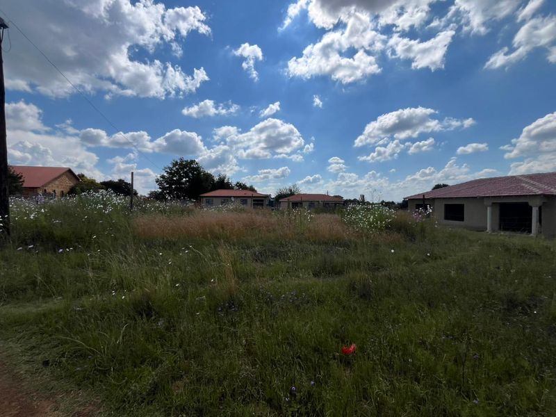 A Fresh Start Begins Here — Secure Your Vacant Stand Today! - Photo 4