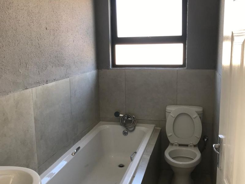 NEW DEVELOPMENT THREE BEDROOM IN SHARON PARK LIFESTYLE ESTATE - Photo 10