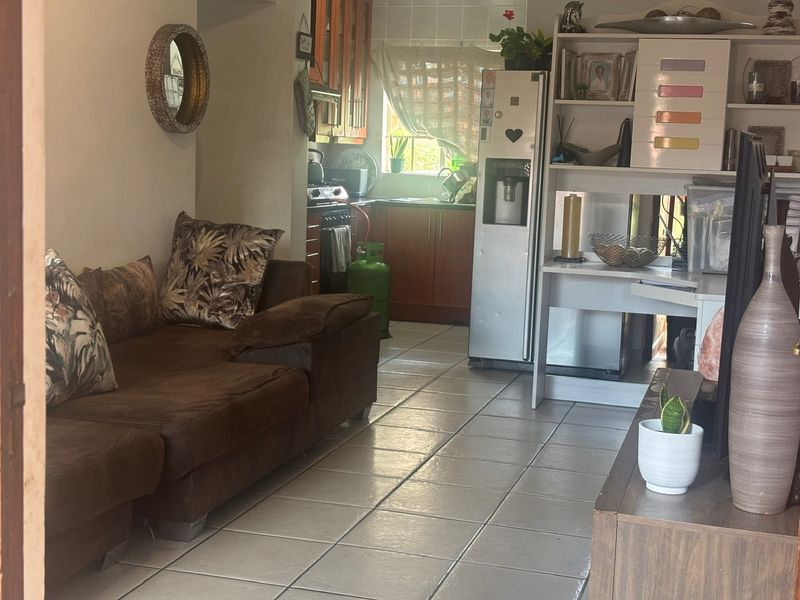 Apartment For Sale In Nelspruit - Photo 3