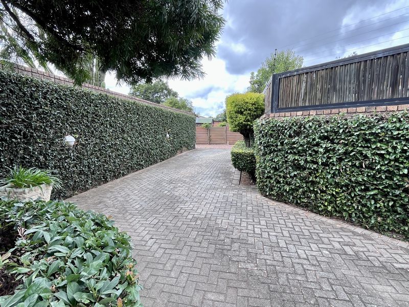 Secluded 3-Bedroom Gem - Photo 4