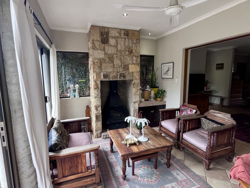 Secluded 3-Bedroom Gem - Photo 6