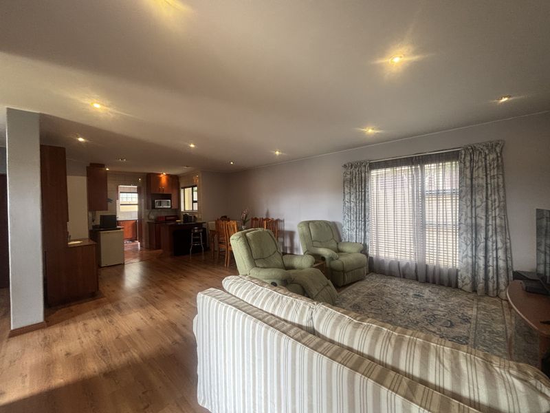 Double storey in a Secure Upmarket Estate - Photo 8